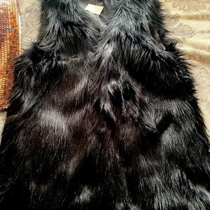 Faux fur vest size 4